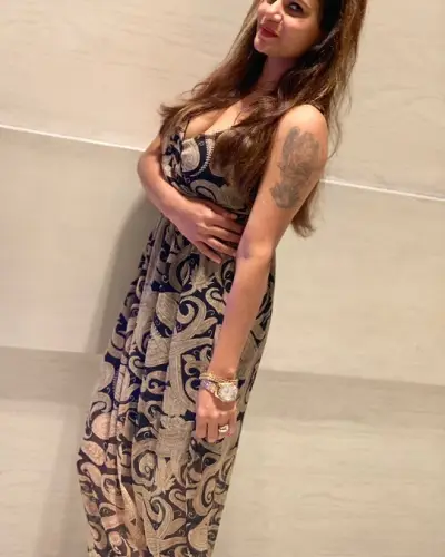 Dongargarh Escort